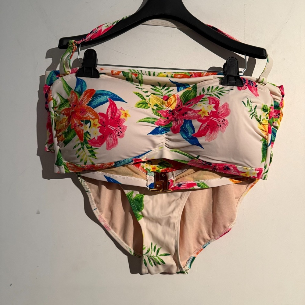 Swimsuits For All Two Piece floral bathing suit top size 16 bottom 18 resortwear